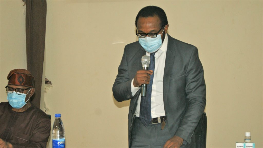 Dr Obi Adigwe delivery his speech